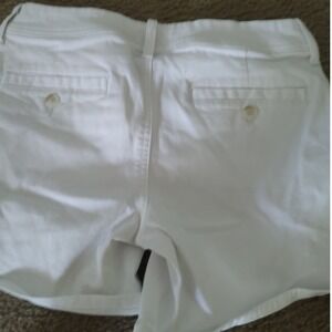 American Eagle Womens White Super Stretch Chino Shorts Size 4 29 Waist